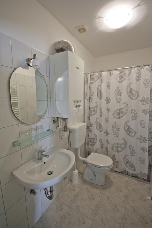 Guesthouse Toticevi Rijeka Værelse billede